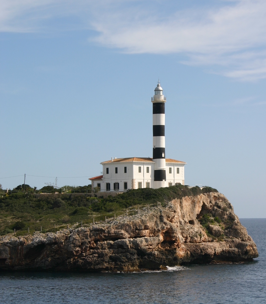 Historias Ocultas de los Faros de Mallorca